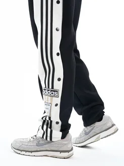 Штаны на кнопках широкие Адидас Adibreak Pants adidas 299805611 купить за 1 860 ₽ в интернет-магазине Wildberries